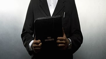 WHEN IT IS NECESSARY TO CHALLENGE A WILL IN THE COURT 2