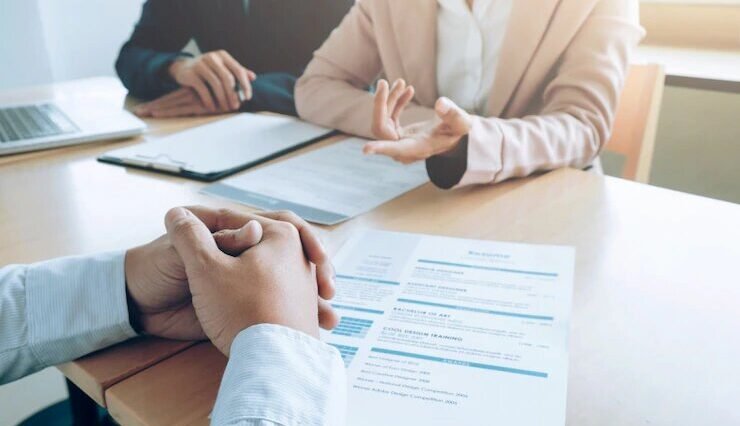 Should Recruiters Use AI Recruiting Software Technology?