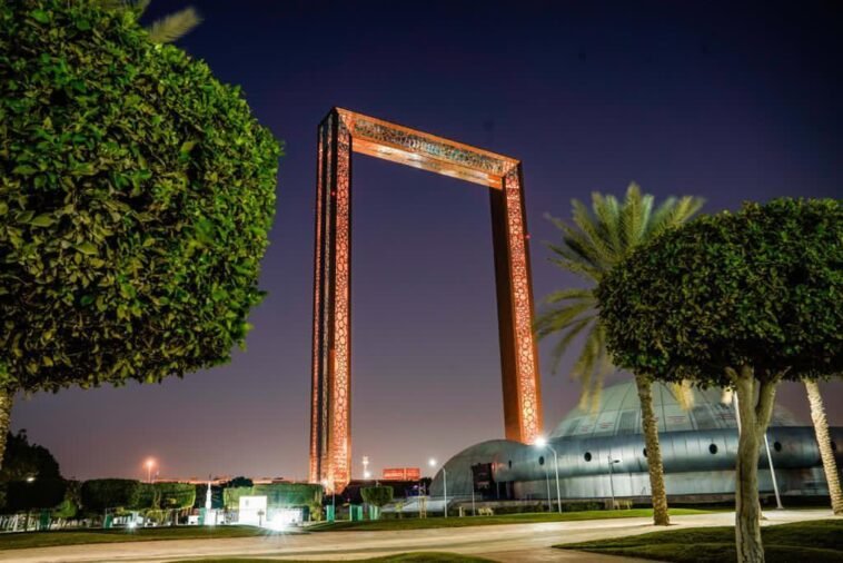 The Dubai frame