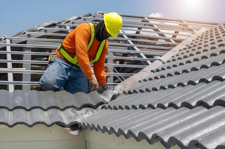 Fast and Reliable Emergency Roof Repair Solutions 7 Fast and Reliable Emergency Roof Repair Solutions